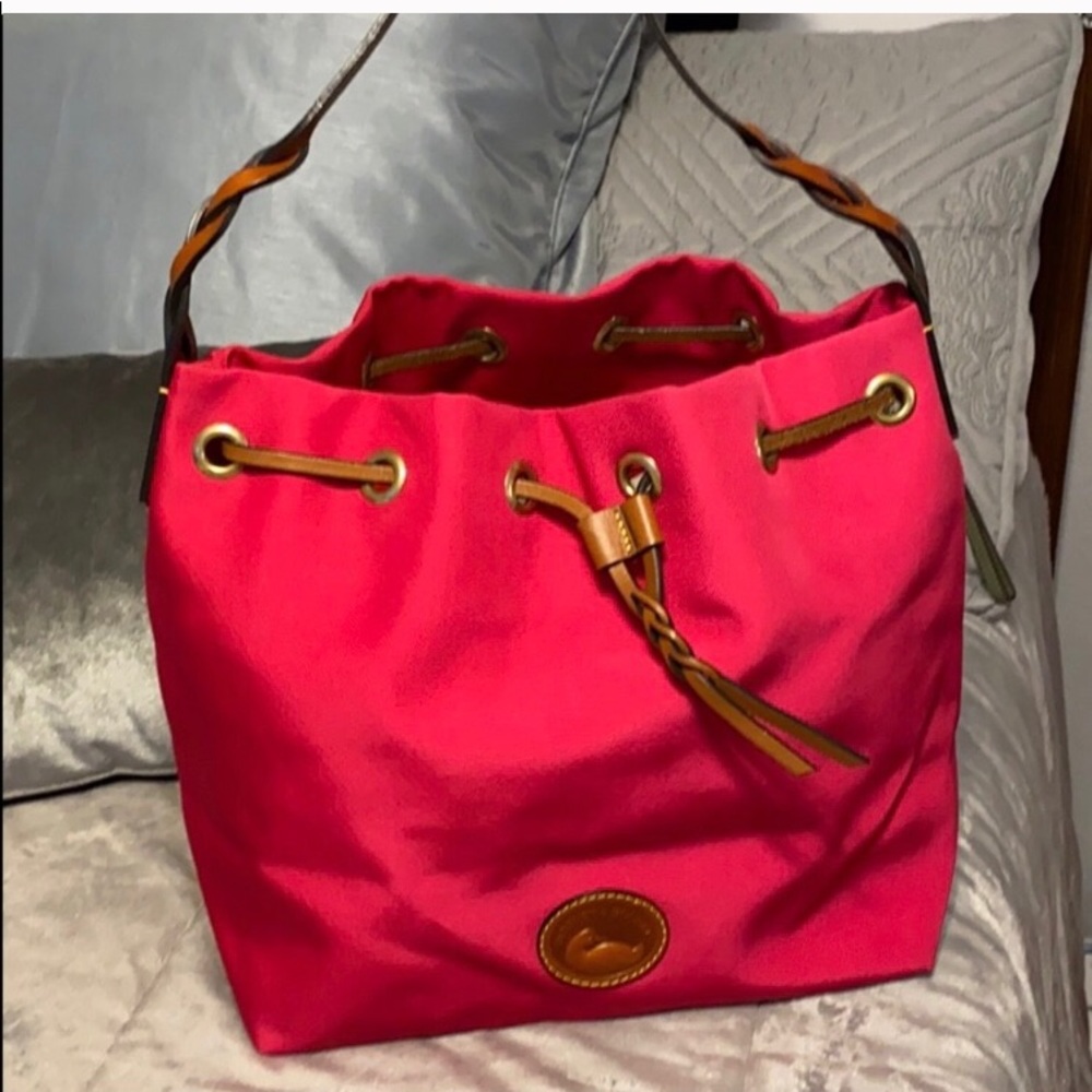 Brand new Dooney and Bourke purse